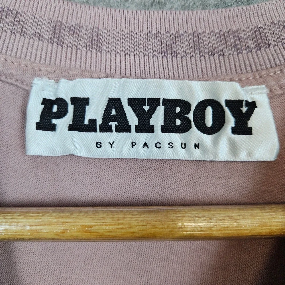 Playboy by‎ PacSun Mauve Pocket Tee T-Shirt Size L Embroidered Logo PINHOLES